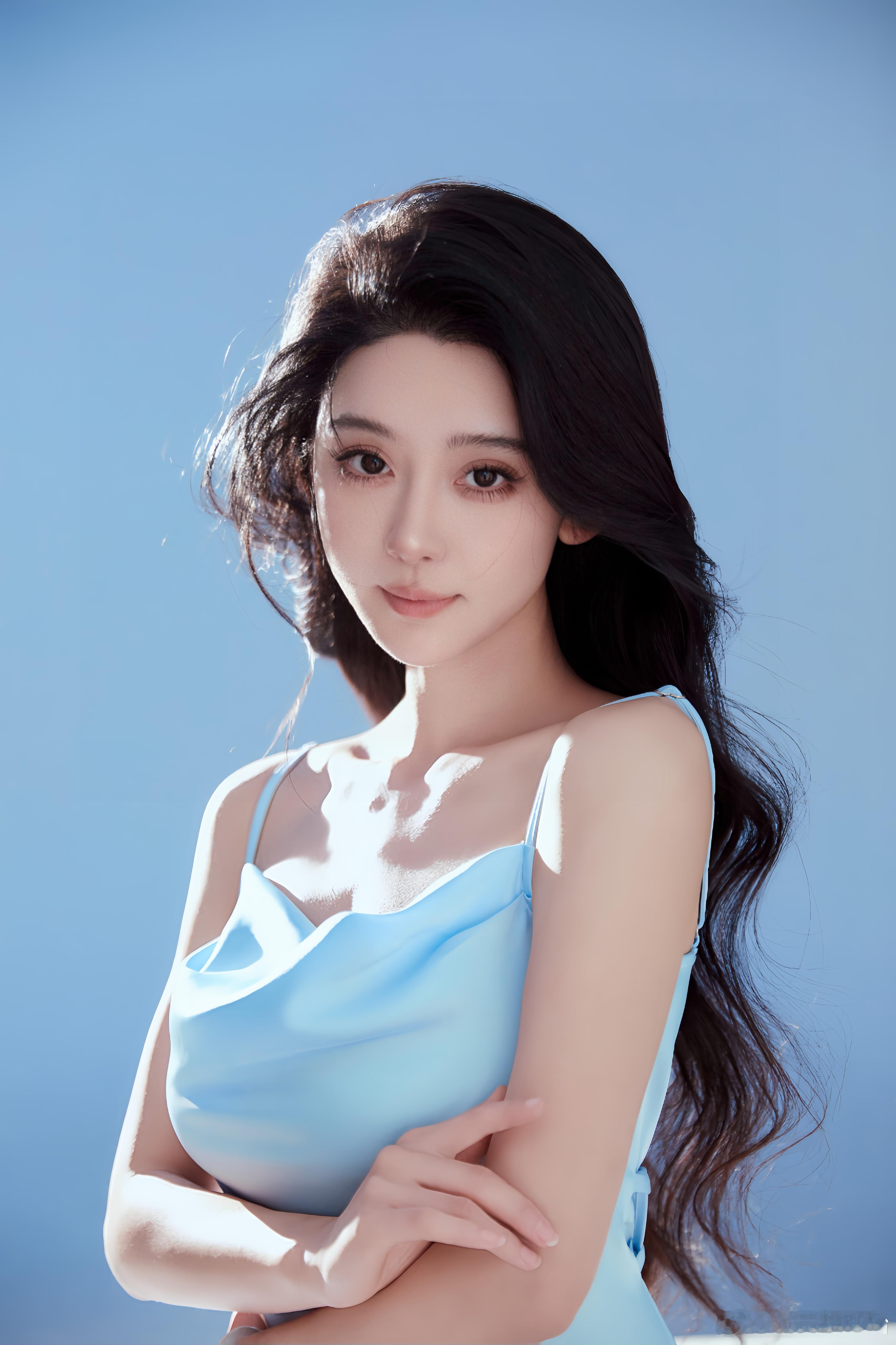 今天是蓝色的~🩵💙🩵演员胡珈怡[超话] ​​​