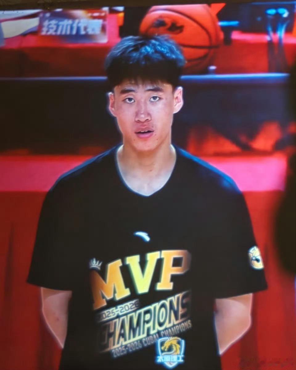 冠军战胜利+FMVP，应该会让曹芷豪在今年选秀多个砝码吧 cubal