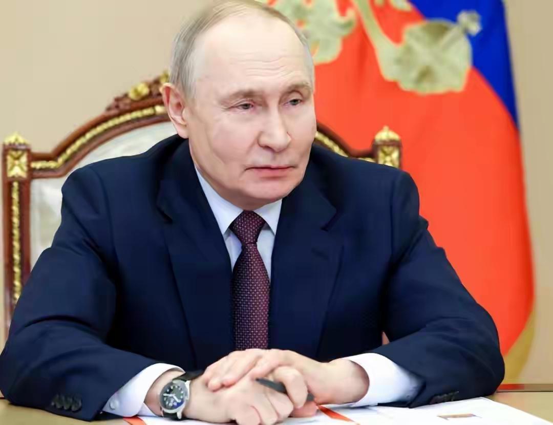 第二个乌克兰即将诞生？特朗普态度急转，美军巧妙布局，普京疑似被戏耍。

最近的国