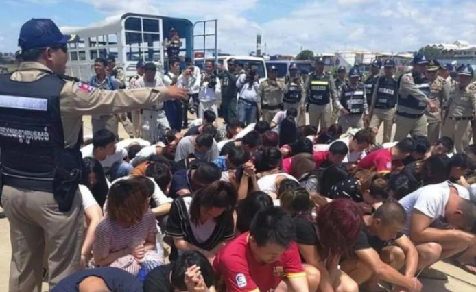 泰柬一战，彻底打醒了缅甸！


要说柬埔寨这顿打，纯属是自己找的，一点都不冤。