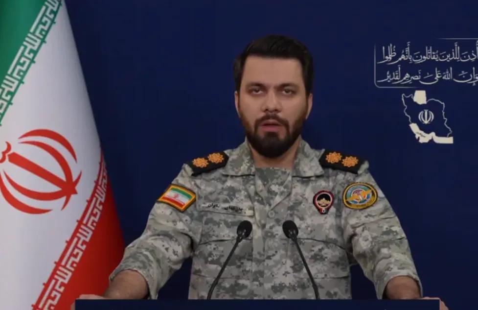 区区一个被制裁了四十多年的中等国家，面对美以两大军事强国，硬是以一己之力，打出了