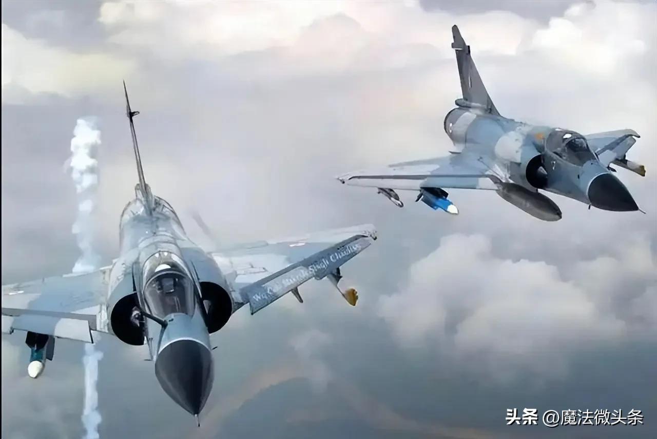 印巴空战又有新猛料，“枭龙”干翻“幻影 - 2000”，中国战机被严重低估了！2