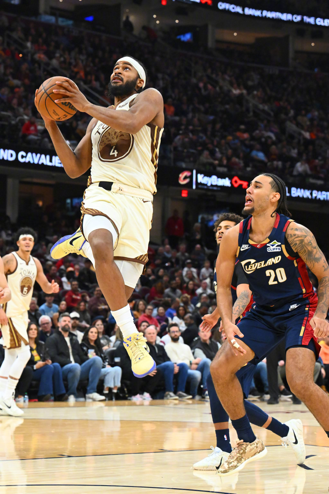 今日精彩图集📸勇士战胜骑士