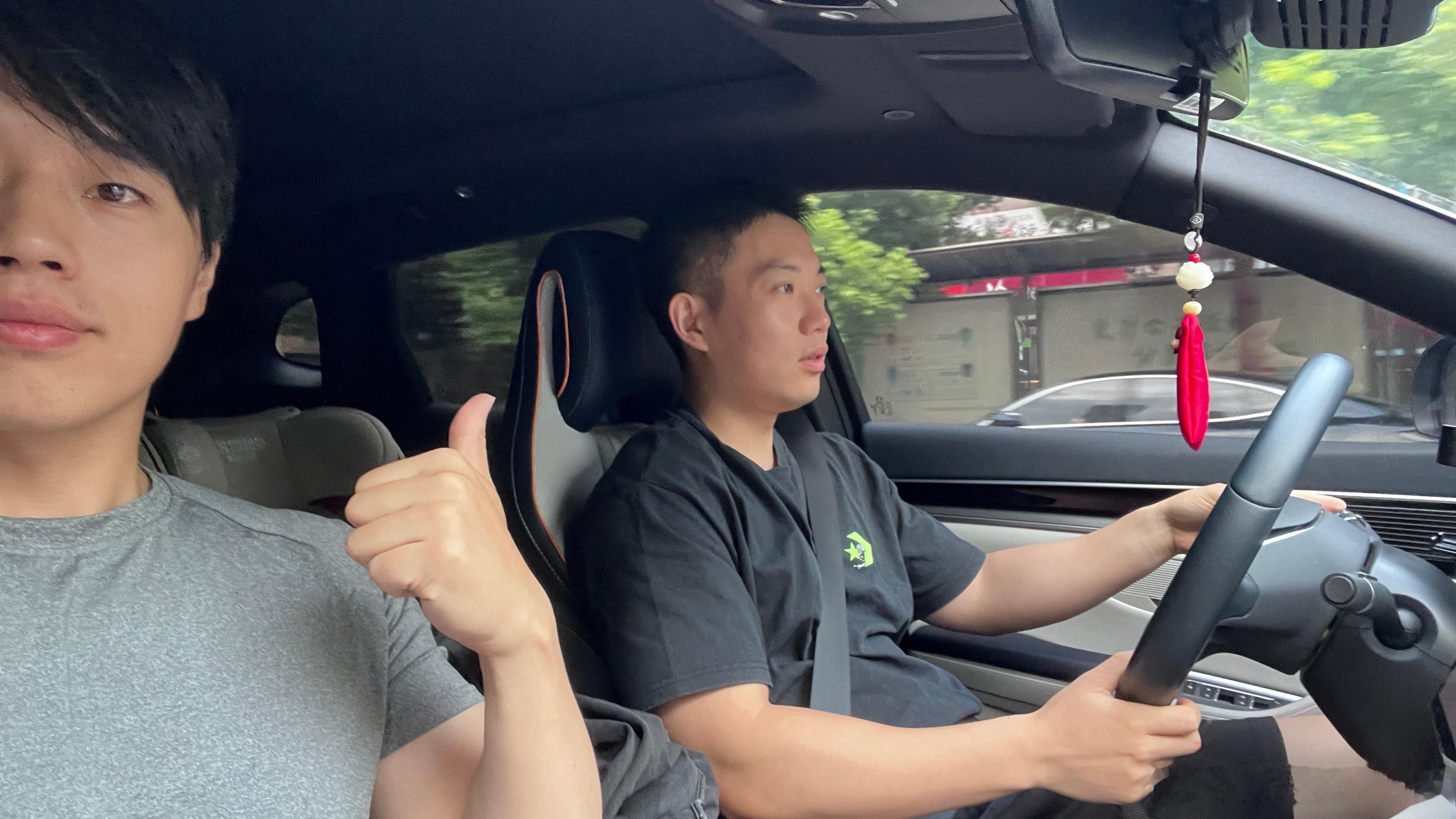 早呀每天有搭子接送健身是爽啊晨练