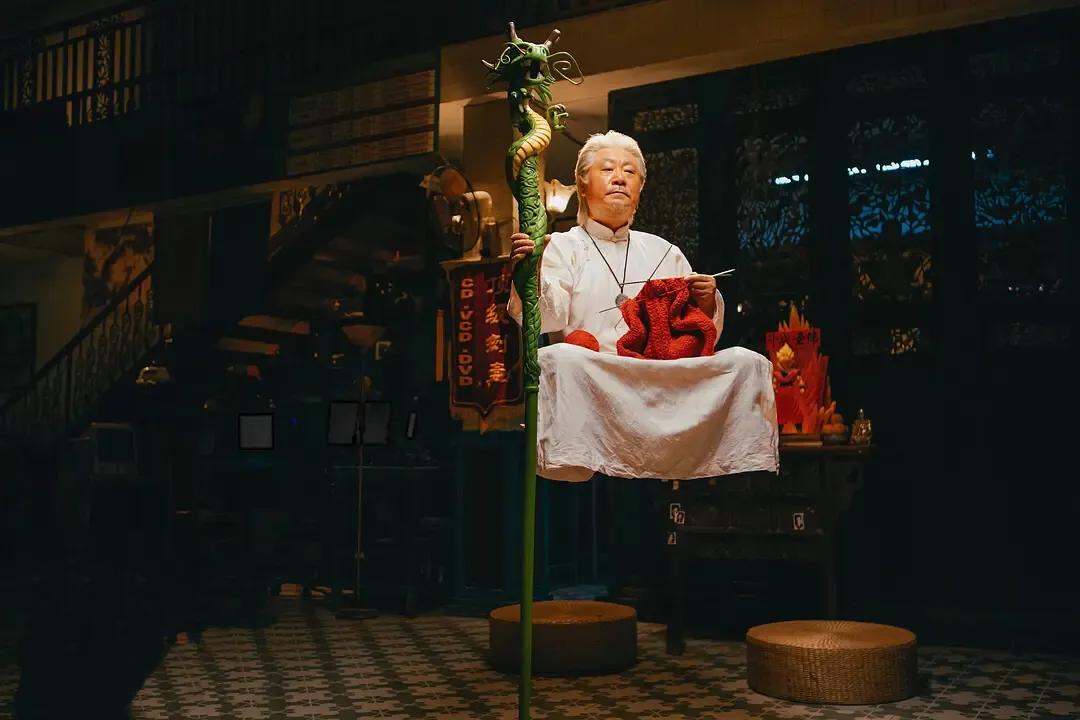 历时6年，范伟的红毛衣终于“织”好了！

6年前，范伟在喜剧片《绝世高手》中饰演