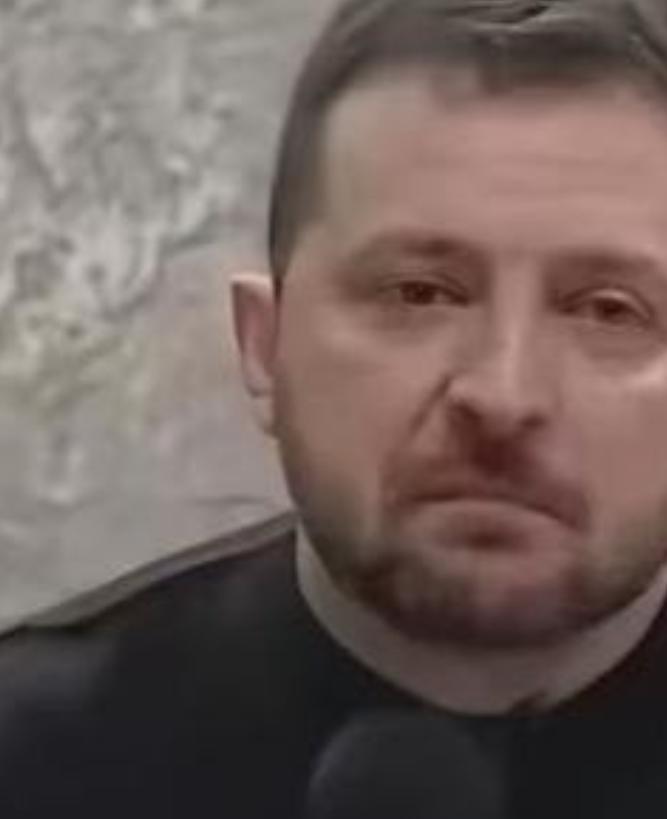 乌克兰人现在最恨的从不是美俄总统，而是喊着 “为乌克兰” 的泽连斯基！

战争打