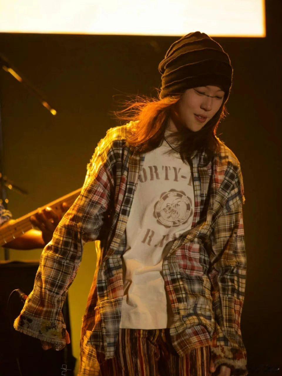 王菲窦靖童双提名王菲窦靖童双双提名浪潮音乐大赏，不愧是母女档！每次舞台我都很喜欢
