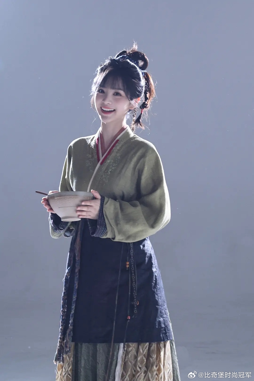 太萌了，田曦薇应该演个美食文 