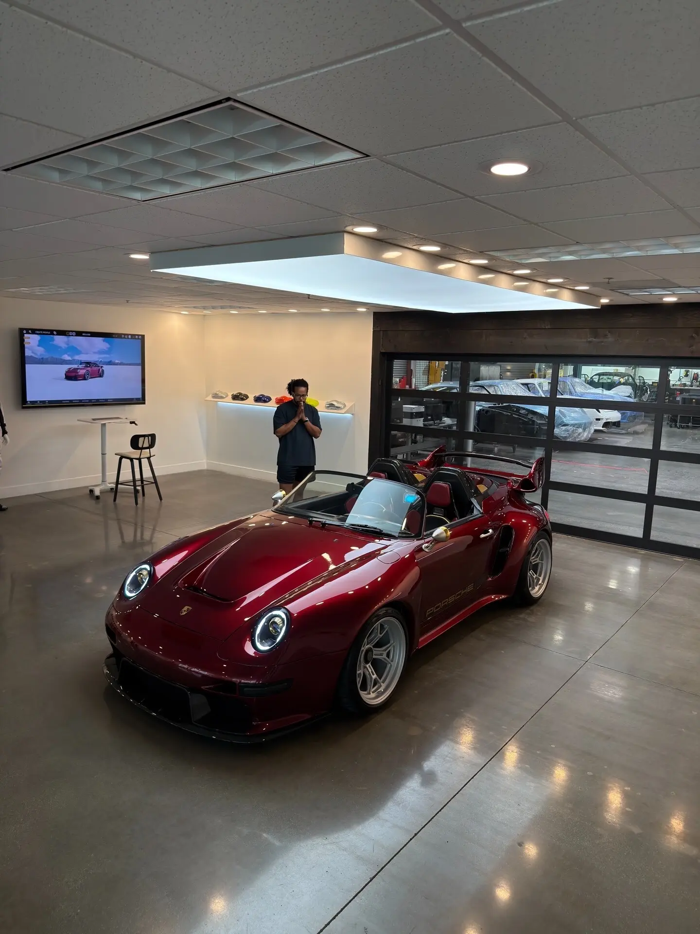 传言称小罗伯特唐尼定制了该车  作为gunther werks最后一辆...