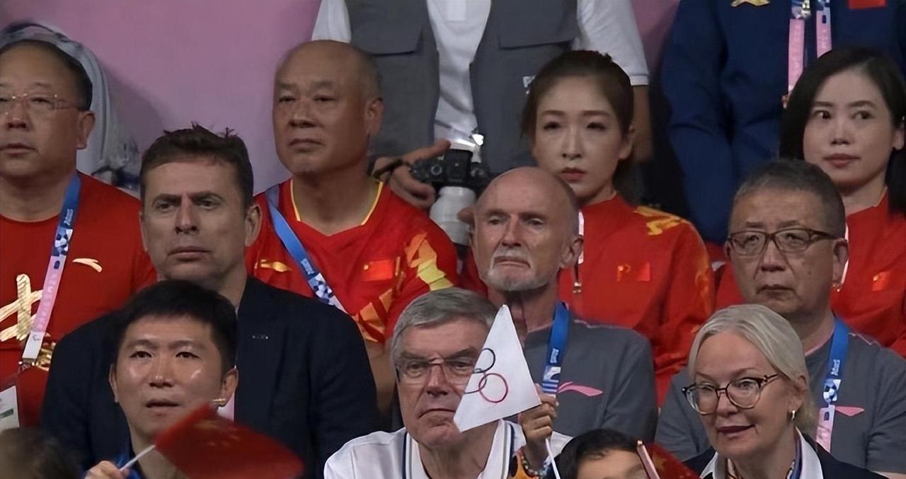 震撼！巴黎奥运会上演乒乓球混双巅峰对决！中国组合王楚钦/孙颖莎在一场惊心动魄的较