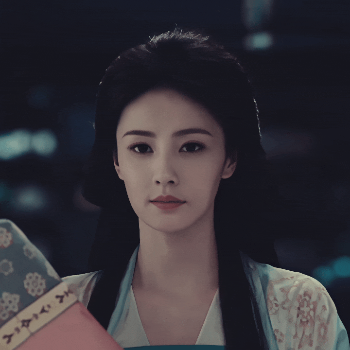 原来叶璃不会笑的，或者说她的笑不达眼底。白鹿好会演，什么时候才能看到莫离啊！白鹿