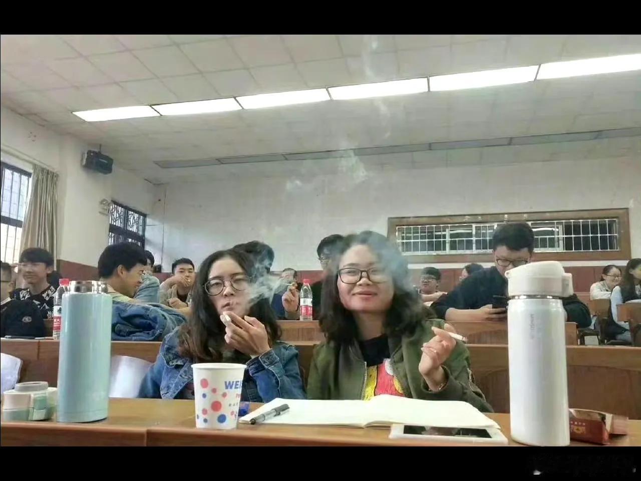 我今天才知道为什么烟草局的员工工资高啊！原来人家从上学就开始做牺牲了，我要知道有