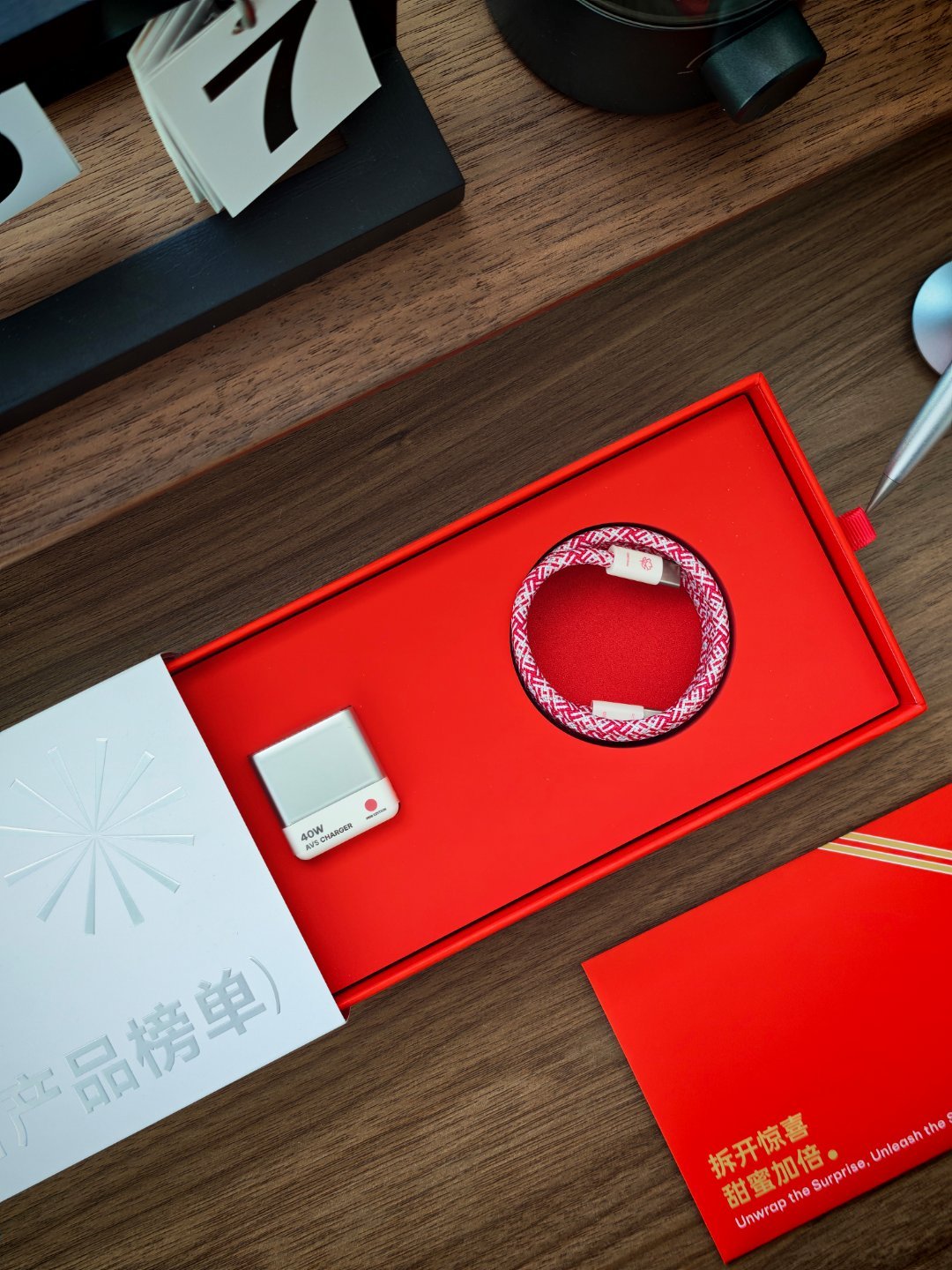 🎁 这个礼物上次没开出来，再抽一遍。评论就行，3月13号抽1位铁粉送出。硬糖超