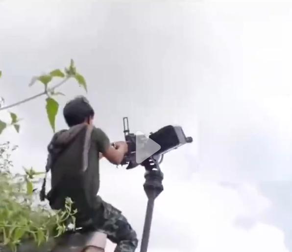 炮轰F-16！泰柬边境再开火
刚签完和平协议不到俩月，泰柬边境就又打起来了。12