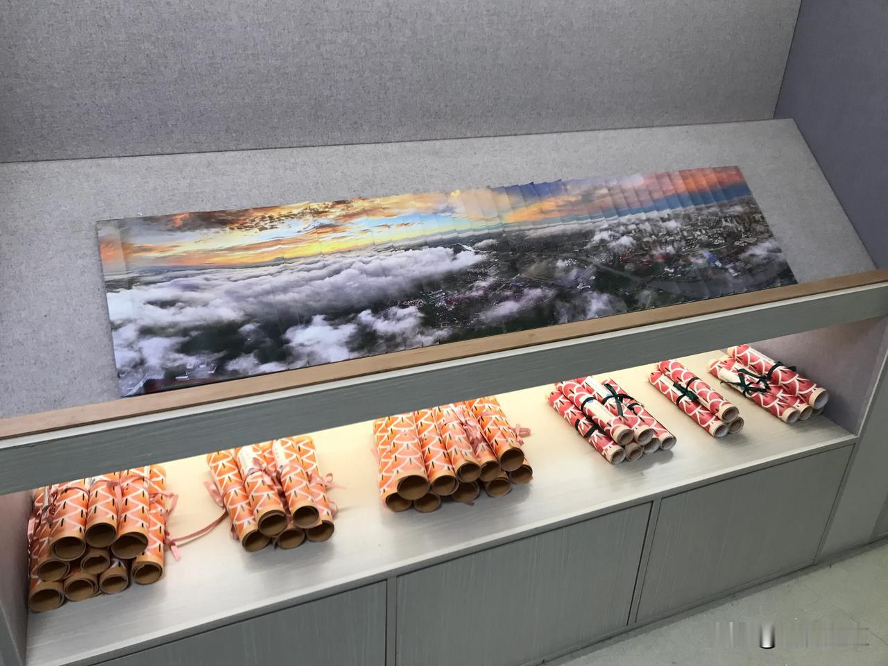 龙鳞书。在滨湖区实验幼儿园，我们看到了她们制作的龙鳞书。邹红英校长介绍，每届大班