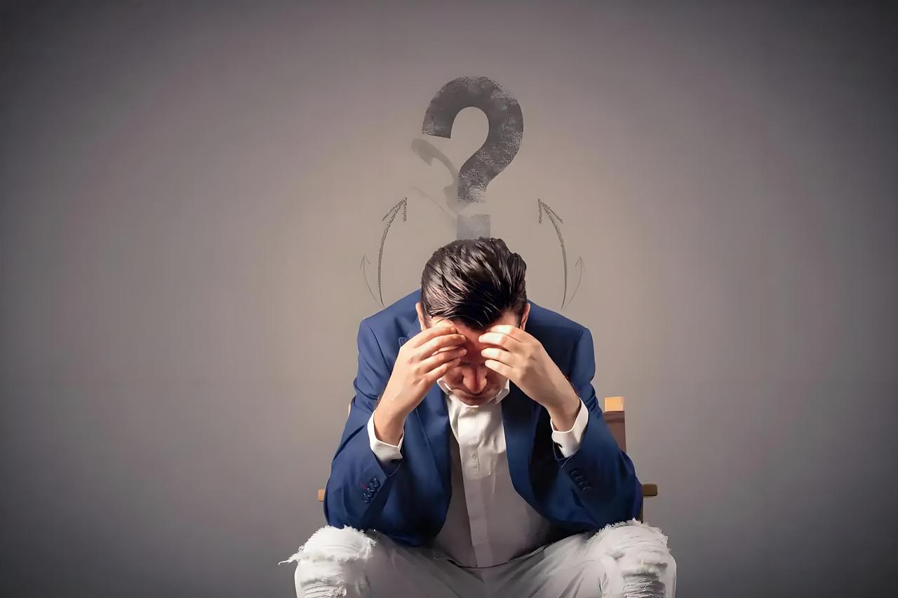 生活里，很多人都被焦虑裹挟，就像摩羯座，他们太用力生活，脑子里总有灾难电影回放，