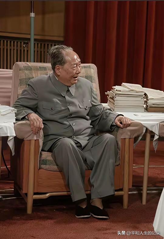 事实证明，无论战争年代，和平建设年代，只要按毛主席的指示办，按毛主席的路线走，按