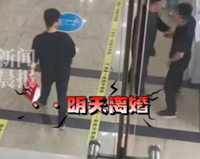 “太“封建”了”吉林长春某医院，男子陪妻子做彩超，妻子出来告诉他检查的是个男医生