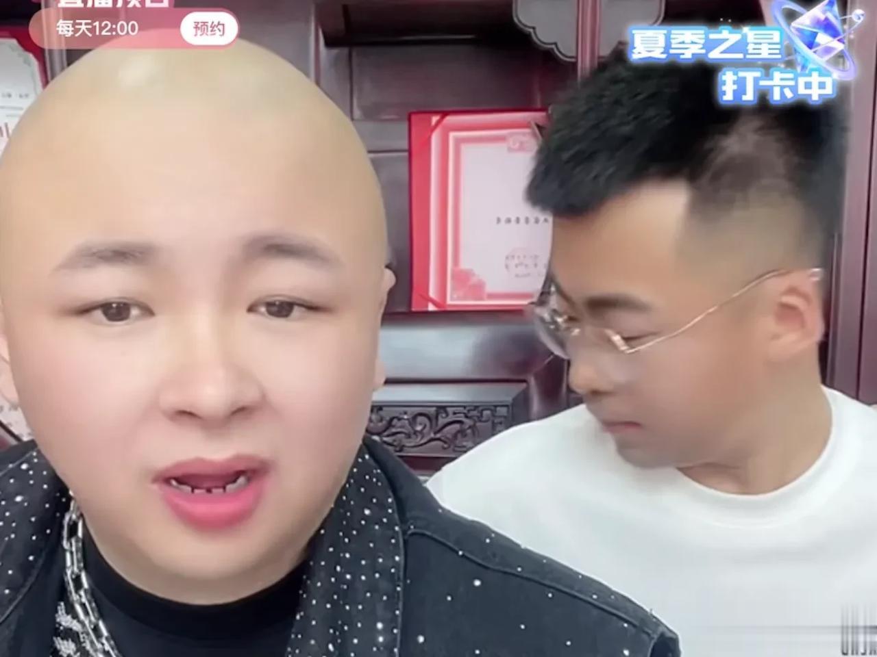 老狗：我是农民，我“义父”（巴子）是农民的儿子

粉丝：你义父有身份，他代表老百