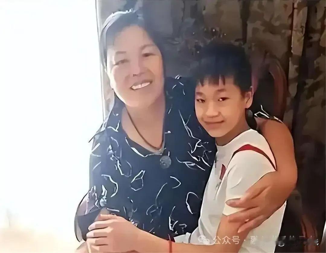 暨大为全红婵组建“冠军导师团”，全妈妈感动落泪…

暖心！暨南大学专门为全红婵组