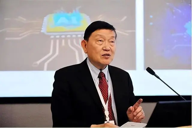 #做早饭时想# 对于中国芯片发展，某些人寄希望于台积电我是极为震惊的。压制大陆的