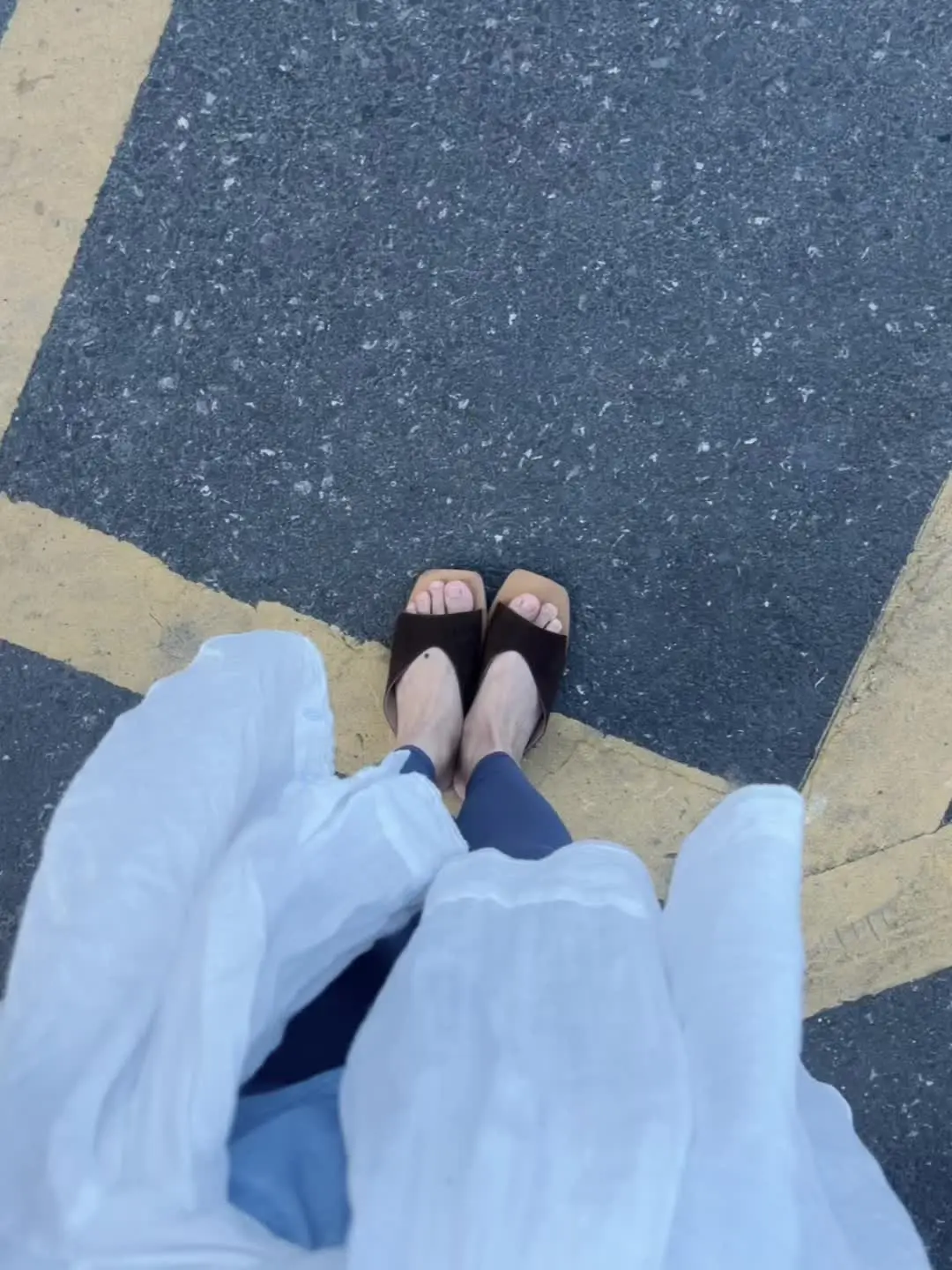 细水长流的日子里 不说永远 只说珍惜