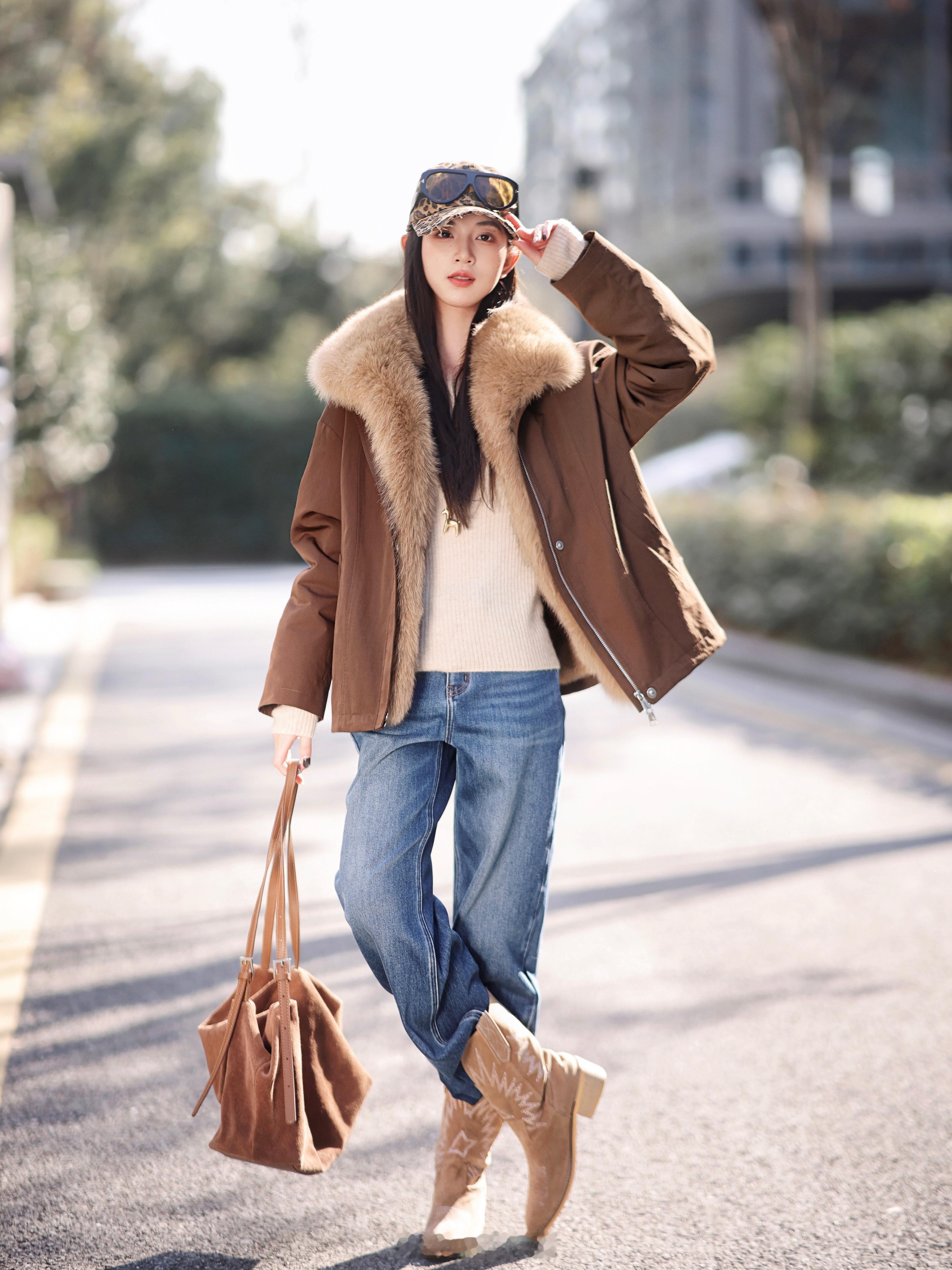 拽姐皮草派克的硬核 姐妹们都懂吧！整身真皮草+进口狐狸毛领+抗风外壳暖到出汗 不