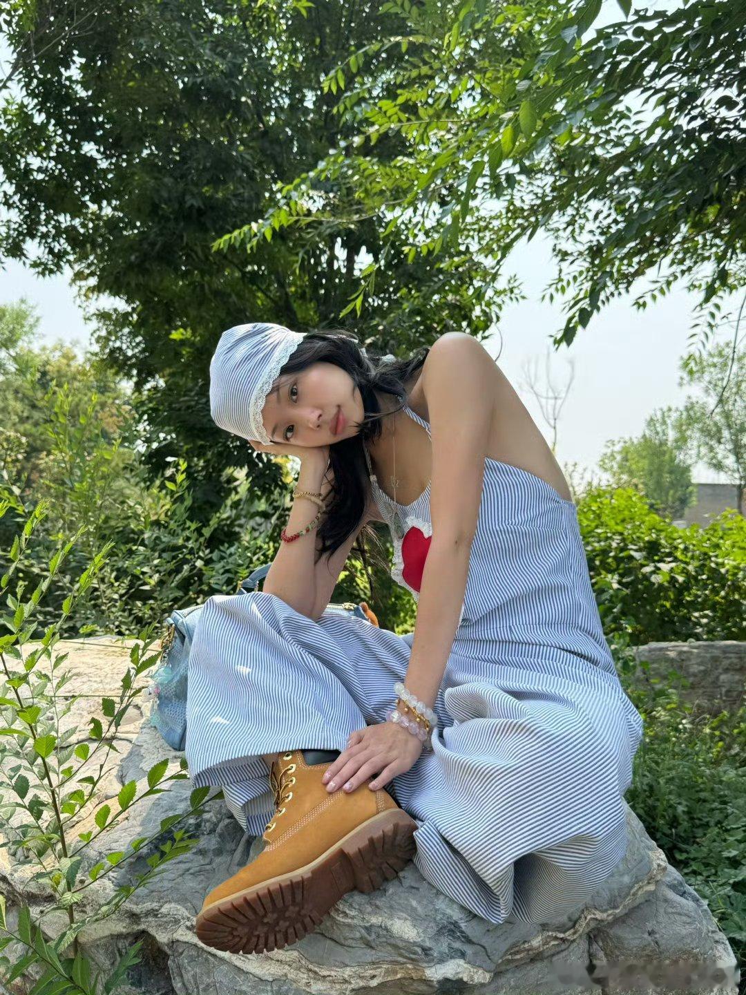 万妮达一周末看了16部短剧 16部！这是把短剧当饭吃了吧 ​​​