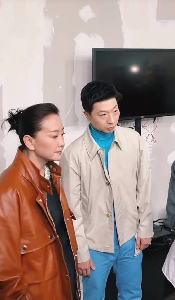 贾玲和马龙同框贾玲马龙Prada同框贾玲和马龙同框了 