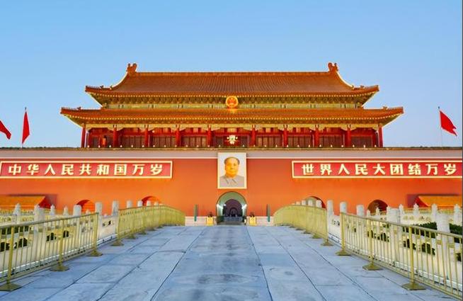 人人都认得天安门，可它的初代建造者是谁你知道吗？

如果问中国最有名的建筑是哪座