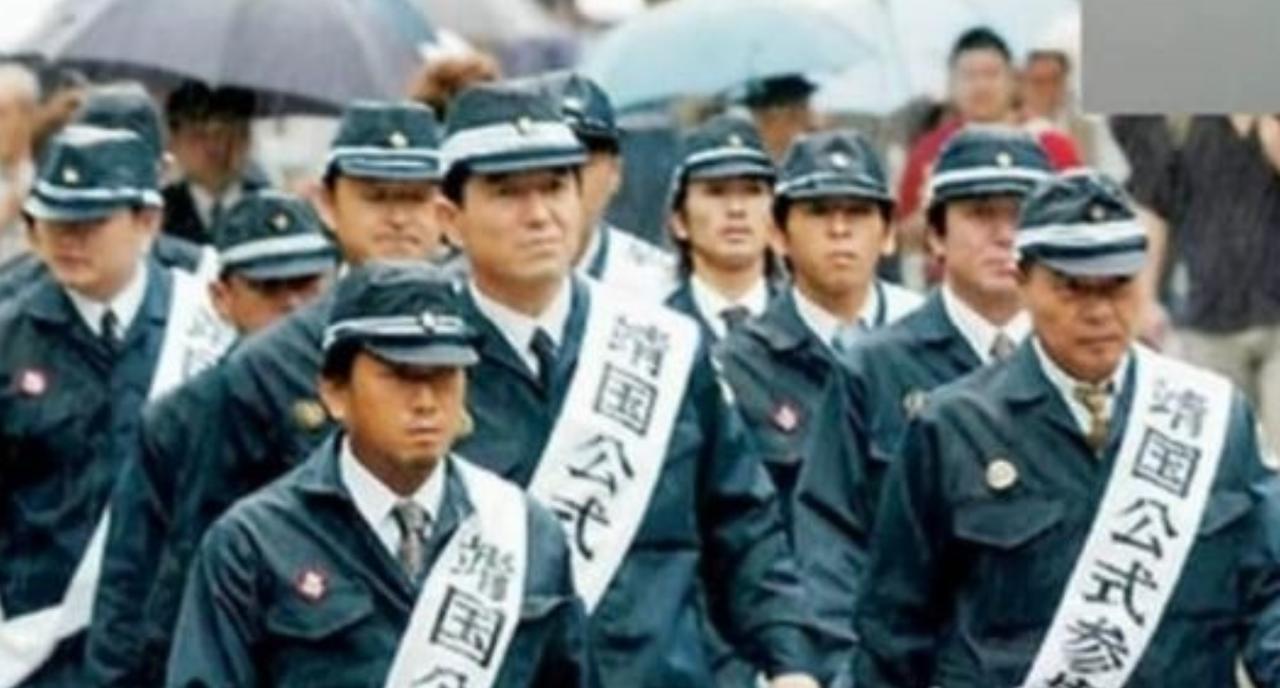 很多人觉得日本是自不量力，现在的中国这么强，他凭什么敢动歪脑筋？

咱们得先从 