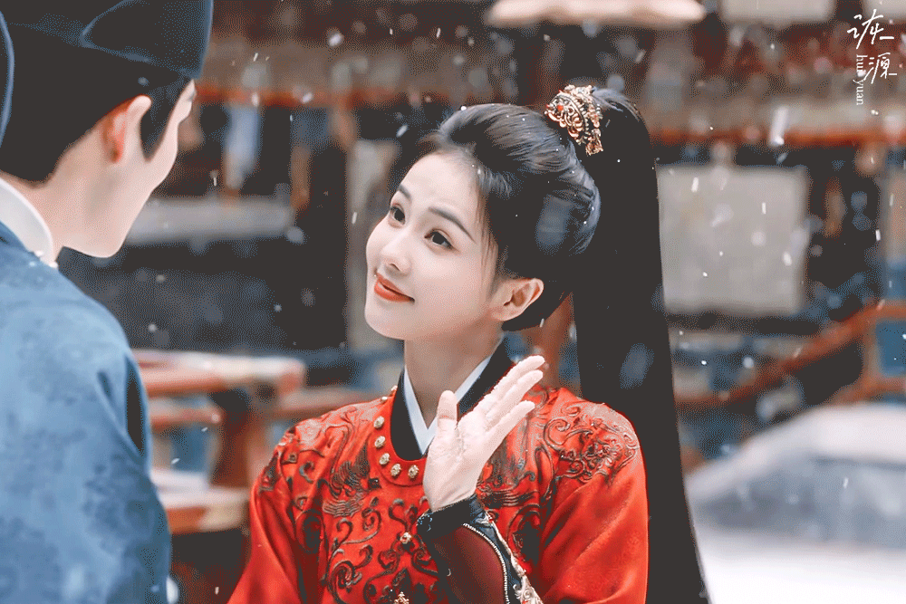 佩仪这孩子笑起来真讨喜*^o^* 