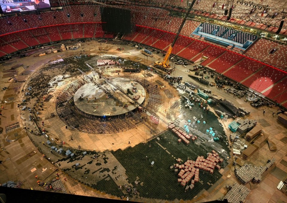 张杰在鸟巢搞上装修了 张杰鸟巢演唱会装修，10000+平米超大主表演区通铺鸟巢内