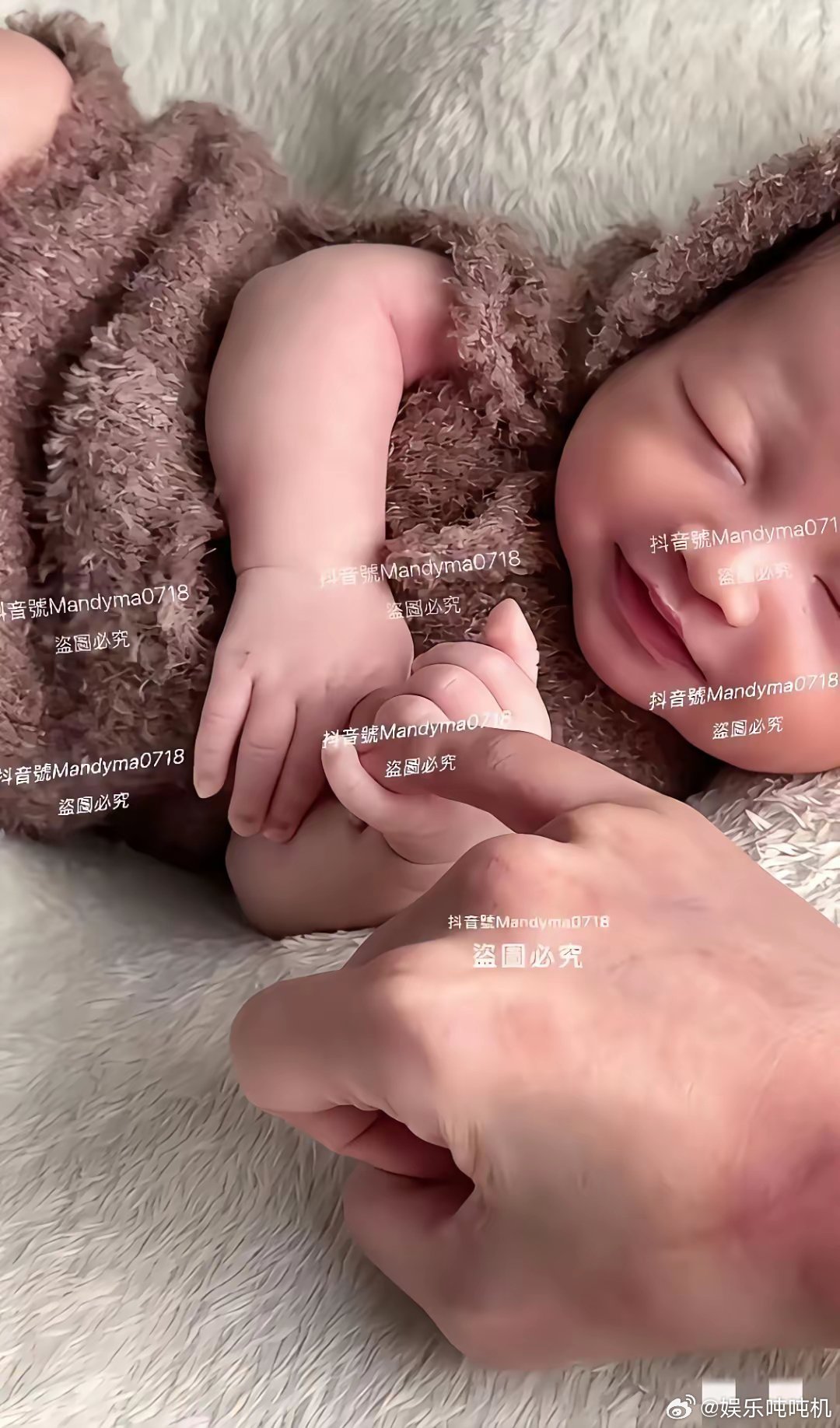 小汪宝是正月初七生的，今天才二月初四，为何马筱梅就说小汪宝前天就满月了？难道台湾