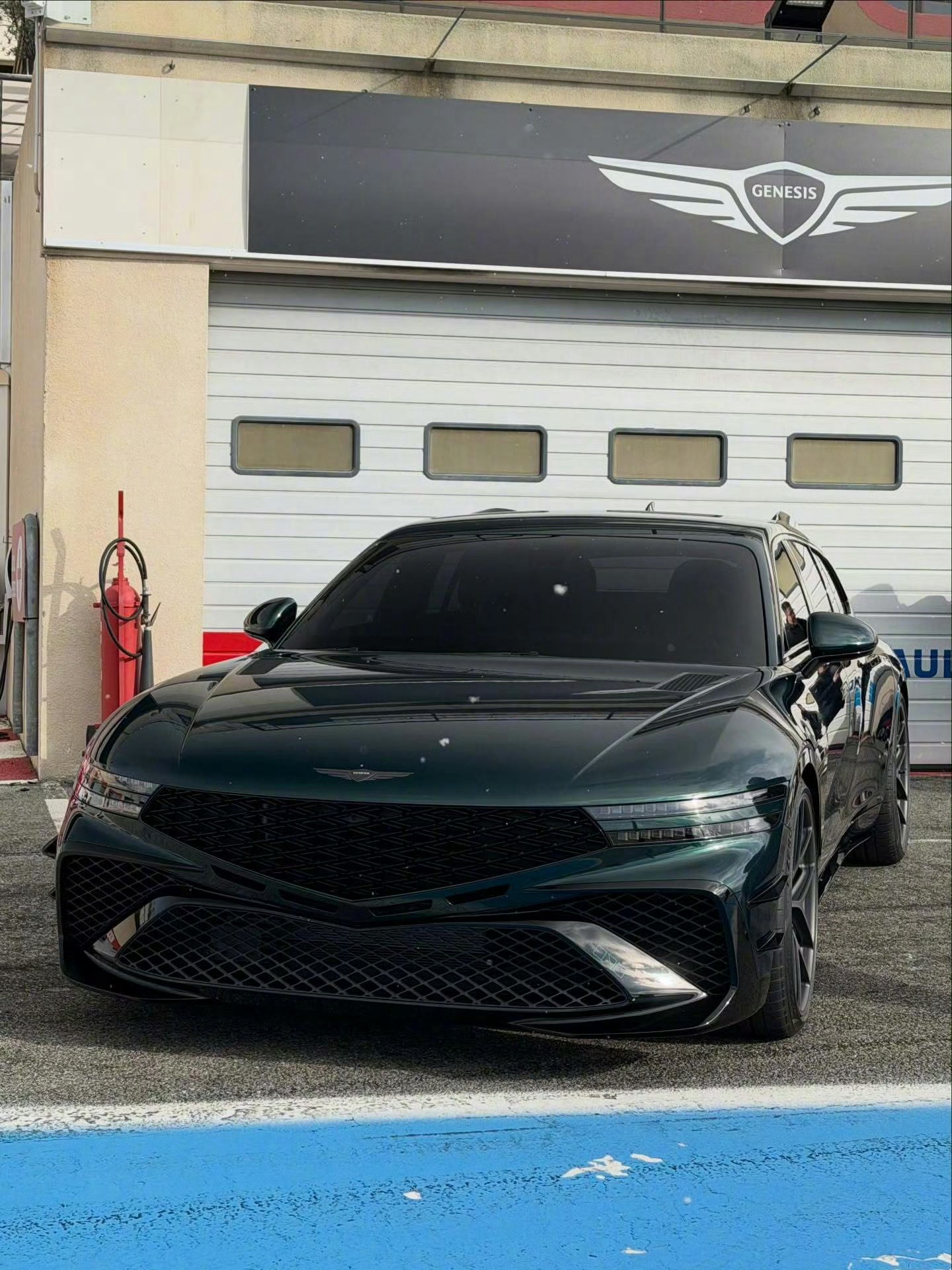 捷尼赛思G90 Wingback猎装版。新车属于D级 