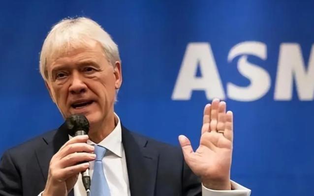 绝不谈判！永久关闭豁免窗口！中国打响光刻机反击战
 
中国这回，是动真格的了。面