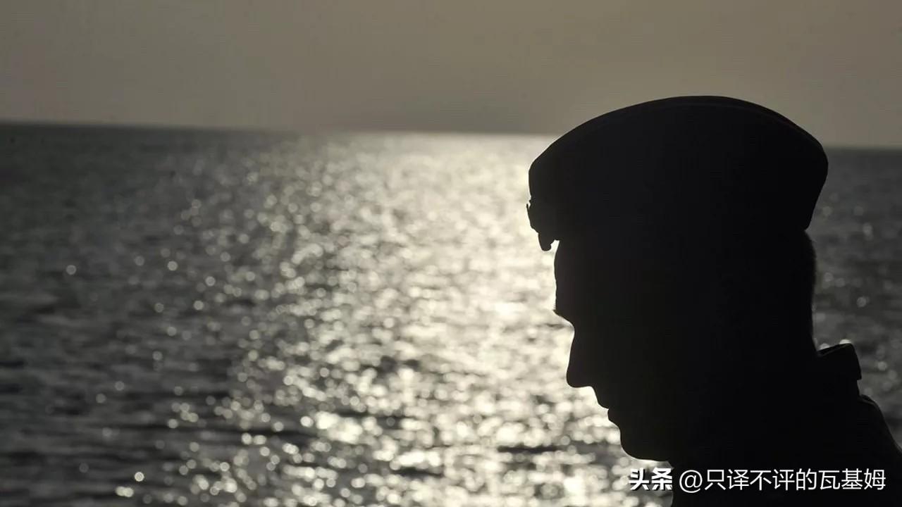 突发！2026年3月5日，伊朗海军摧毁一艘美国油轮并对以色列空军基地油料储存设施