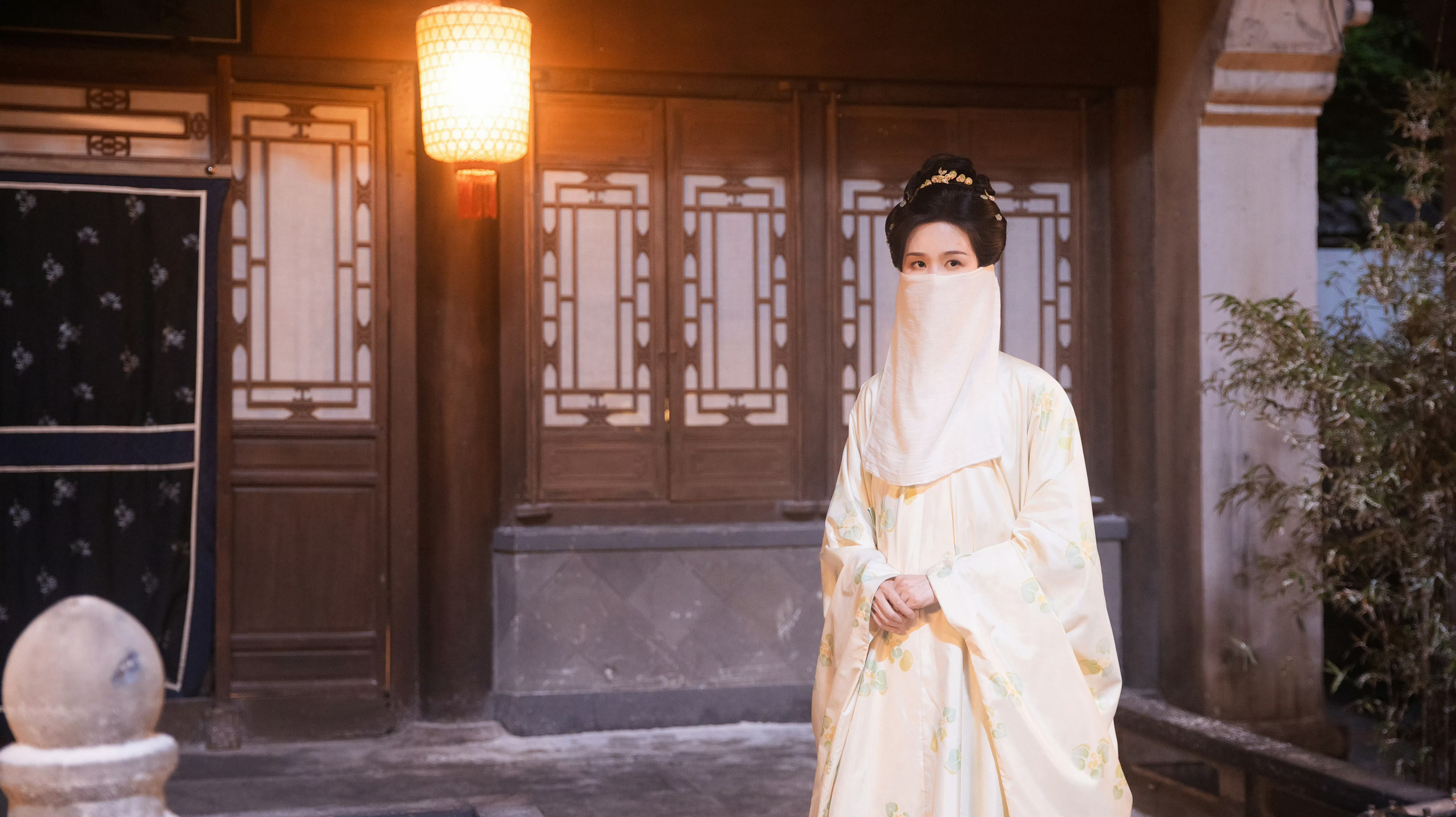 陈都灵雁回时扫楼生图陈都灵生图一直很能打的好吧！！！今天雁回时新浪扫楼的直播状态