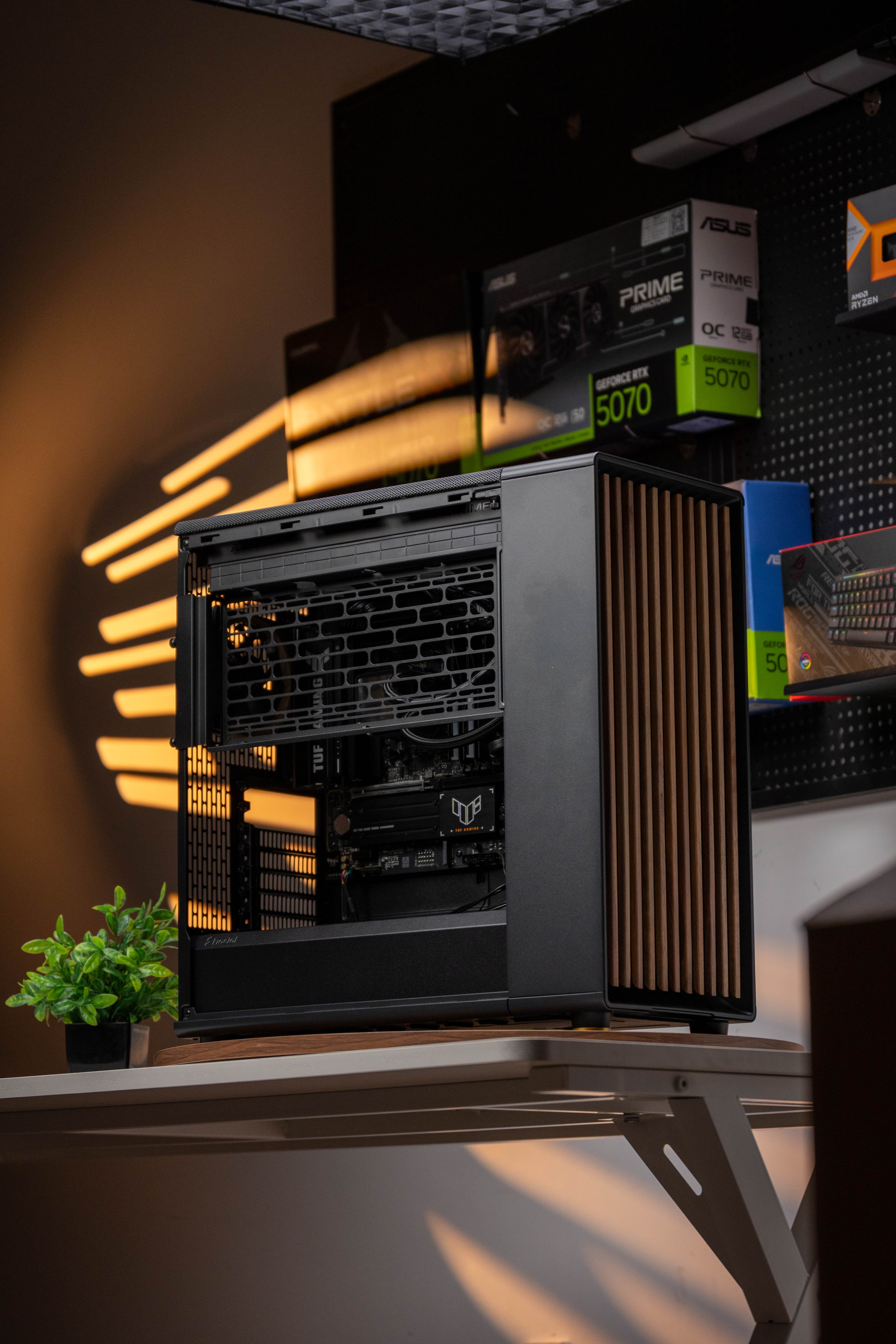 CPU    AMD Ryzen™ 7 9800X3D主板    华硕B850M