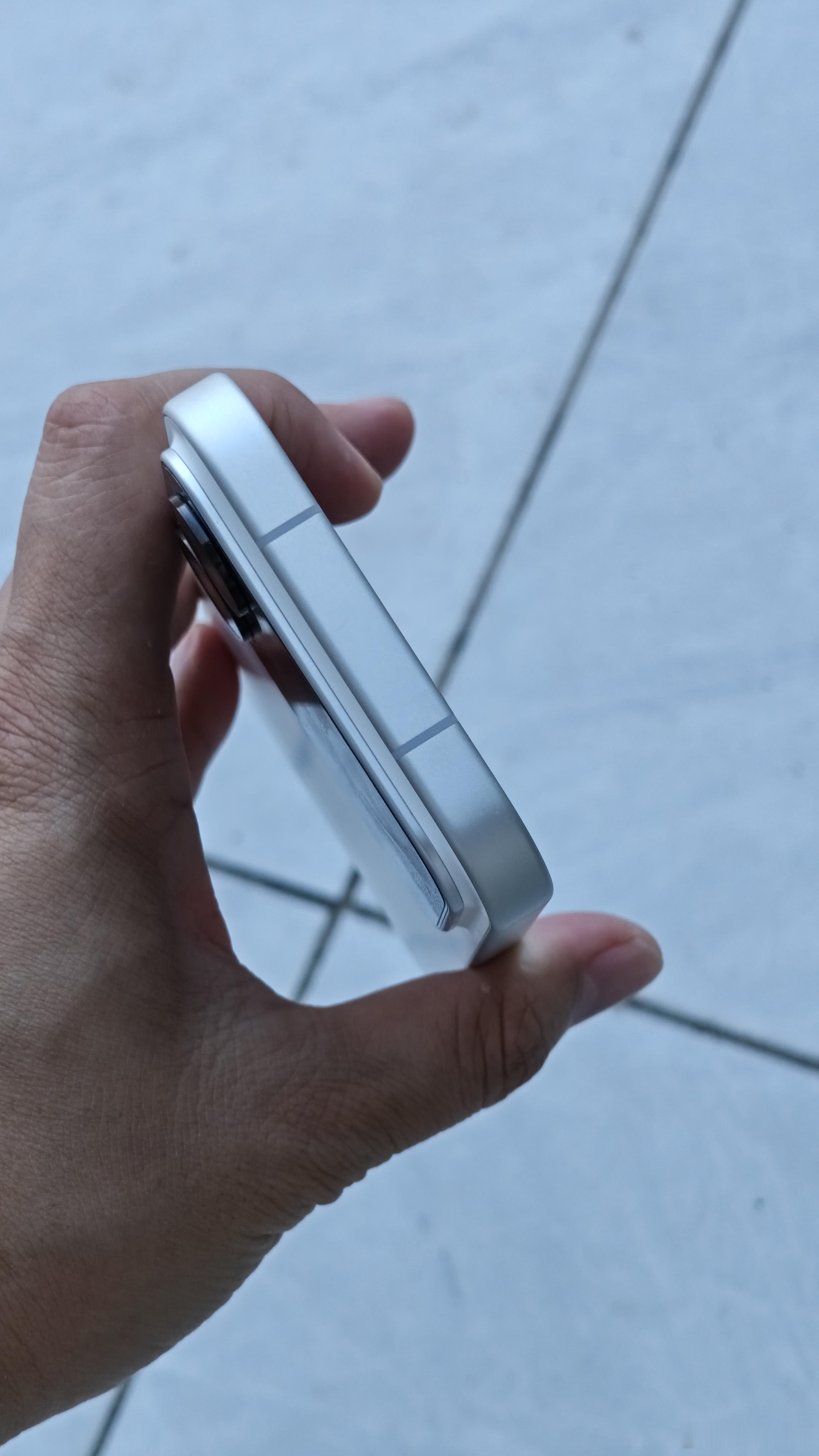 iPhone17二季度又卖爆了 这个价格说句实话，大部分都会选择苹果，现在国产手