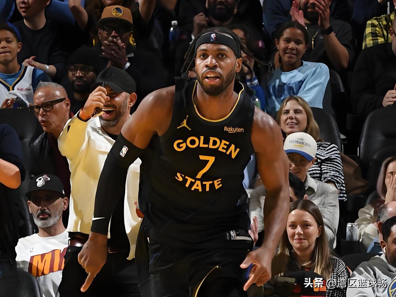 今天的大通中心，空气中交织着温情与噩梦。一边是球迷为旧将威金斯献上的致意，另一边