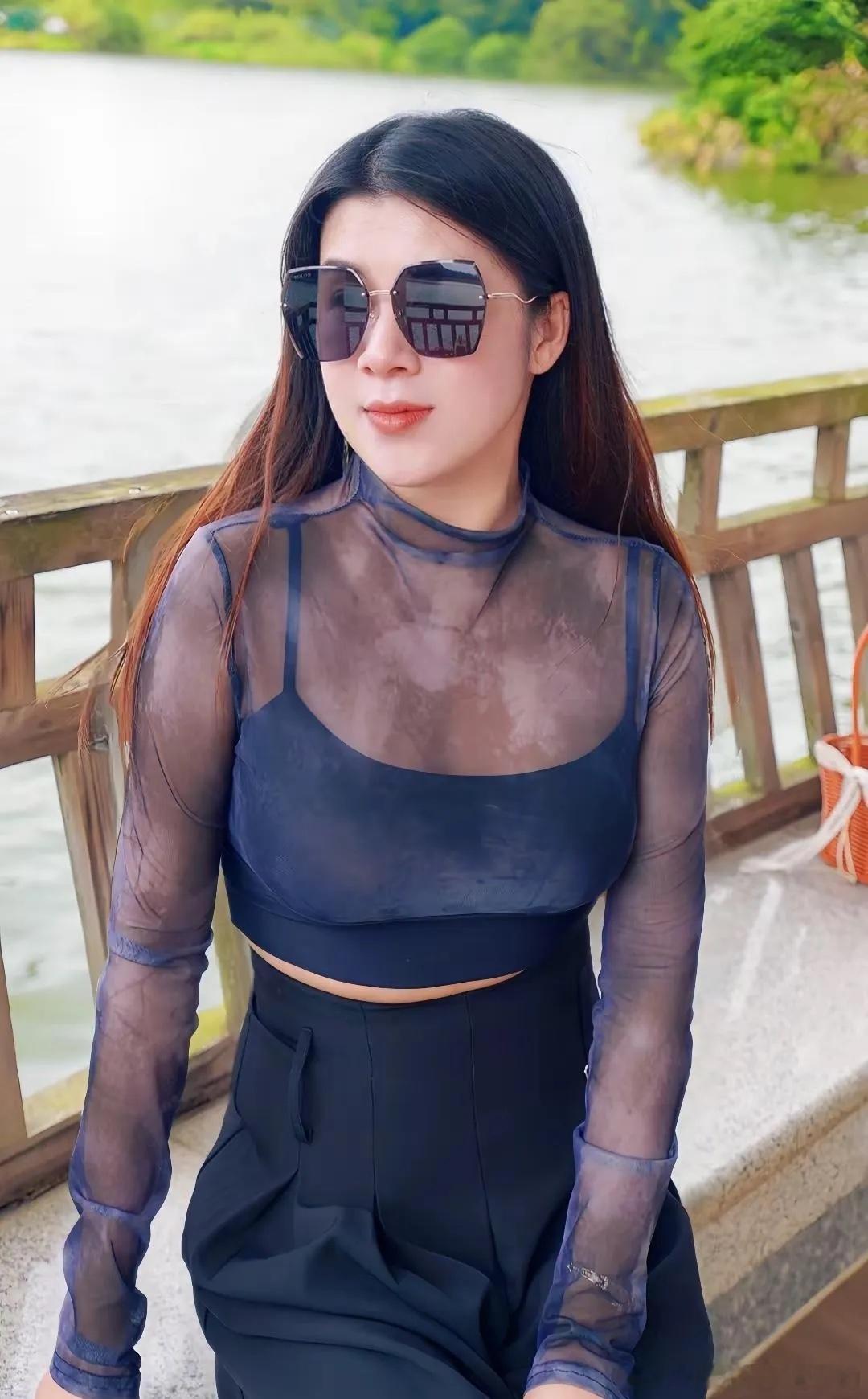 人这一辈子，两件事最重要：第一件事，自己有钱，才是最大的底气。别总想着靠别人，靠