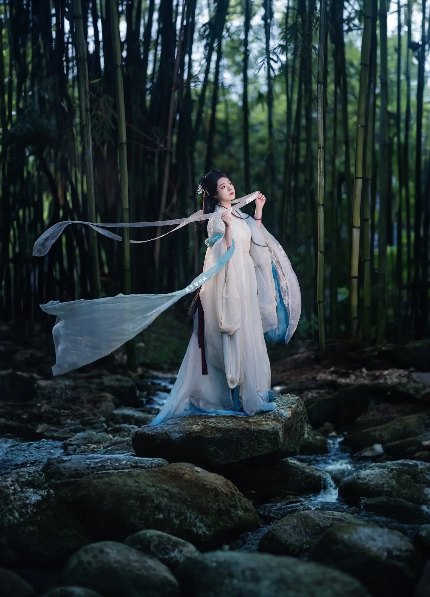 竹林拍汉服的清冷感～