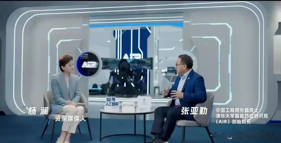 以前写点东西，大半时间耗在重复性工作上，又累又没劲。现在把那些机械活交给AI，效