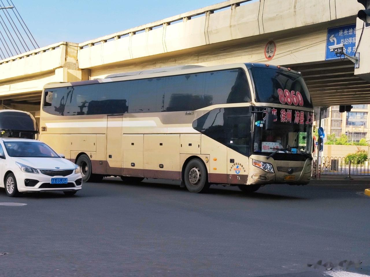 姜堰 江苏省曾经开出的省际长途线路（八），还有多少在跑？
沛县—上海
太仓—上海