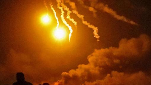 美军八大基地同时挨炸，伊朗这次玩真的了！6 月 28 日，伊朗革命卫队高调宣布：