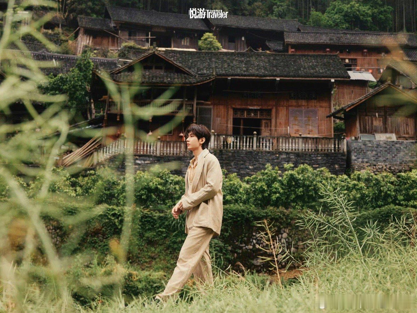 成毅狩谎cy成毅林彦廷成毅，时光静好，与君语；细水流年，与君同；繁华落尽，与君老