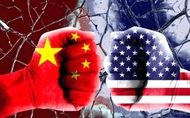 当下全球格局中，美国在诸多领域态度强硬：主动发起贸易战、遏制芯片产业争夺科技霸权