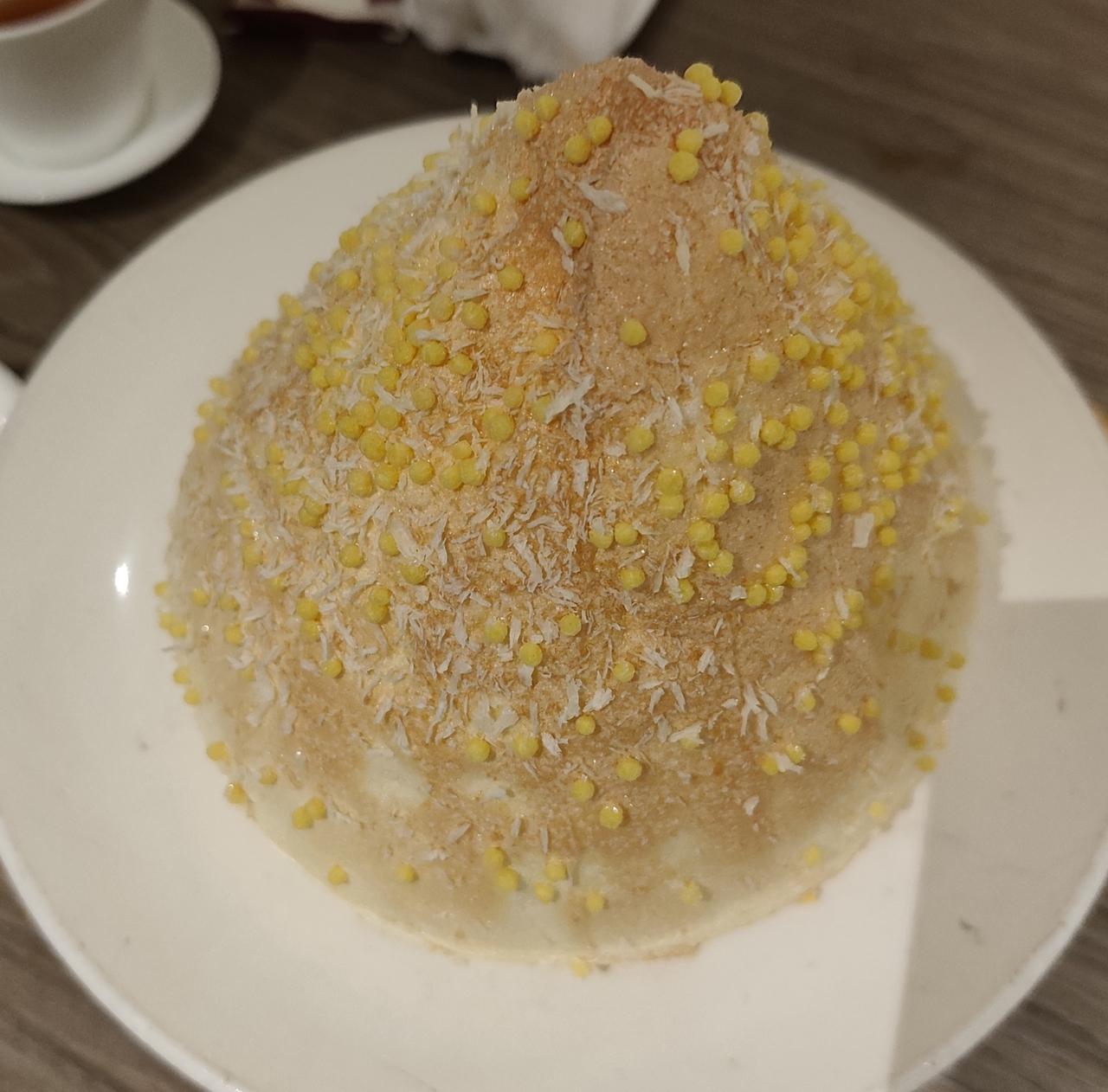 我认识的包租婆今日得闲，问我去不去海珠广场食饭？她说有两人套餐的消费劵，满200