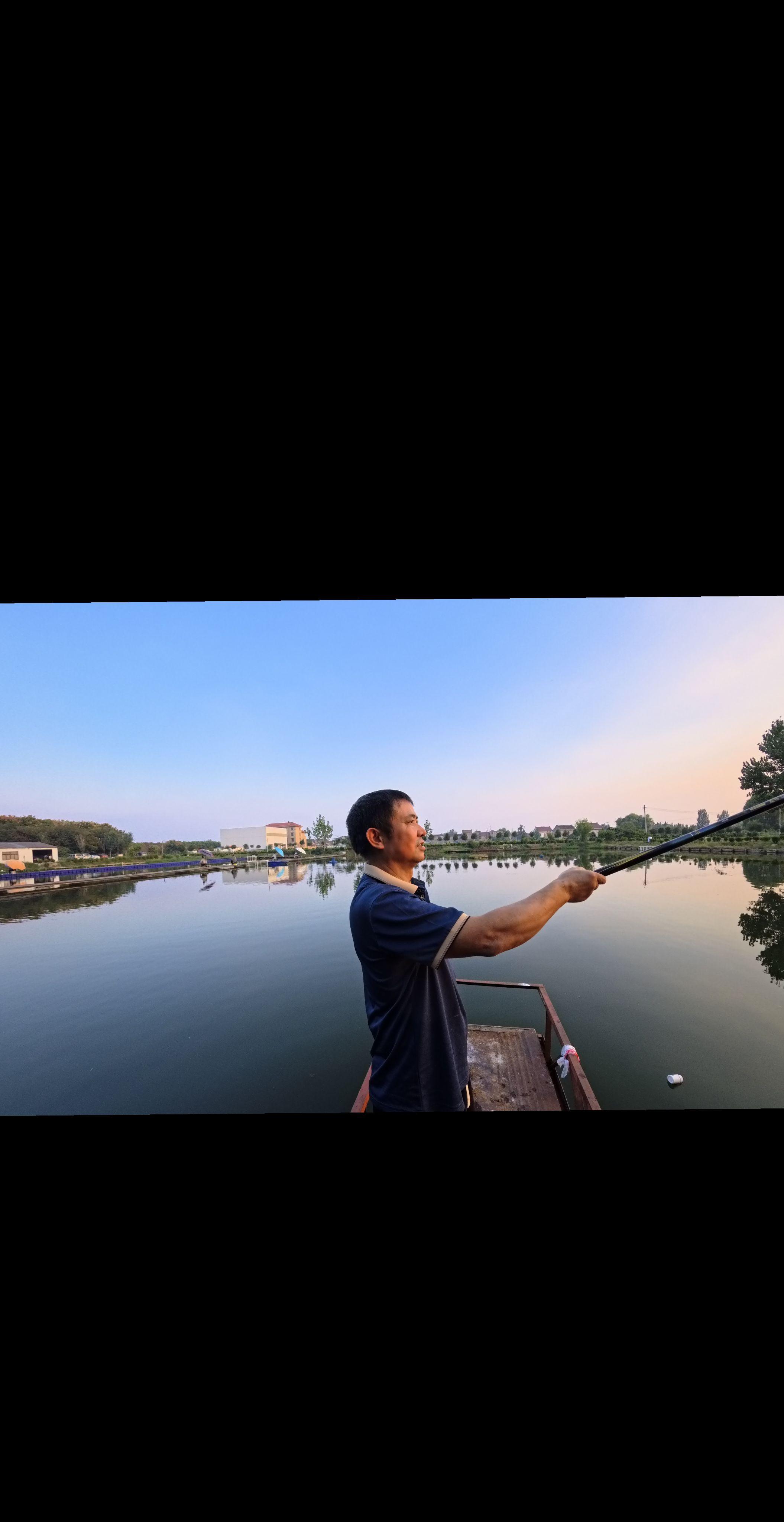 喜欢上几天班钩几天鱼的那种厂工资少点无所谓